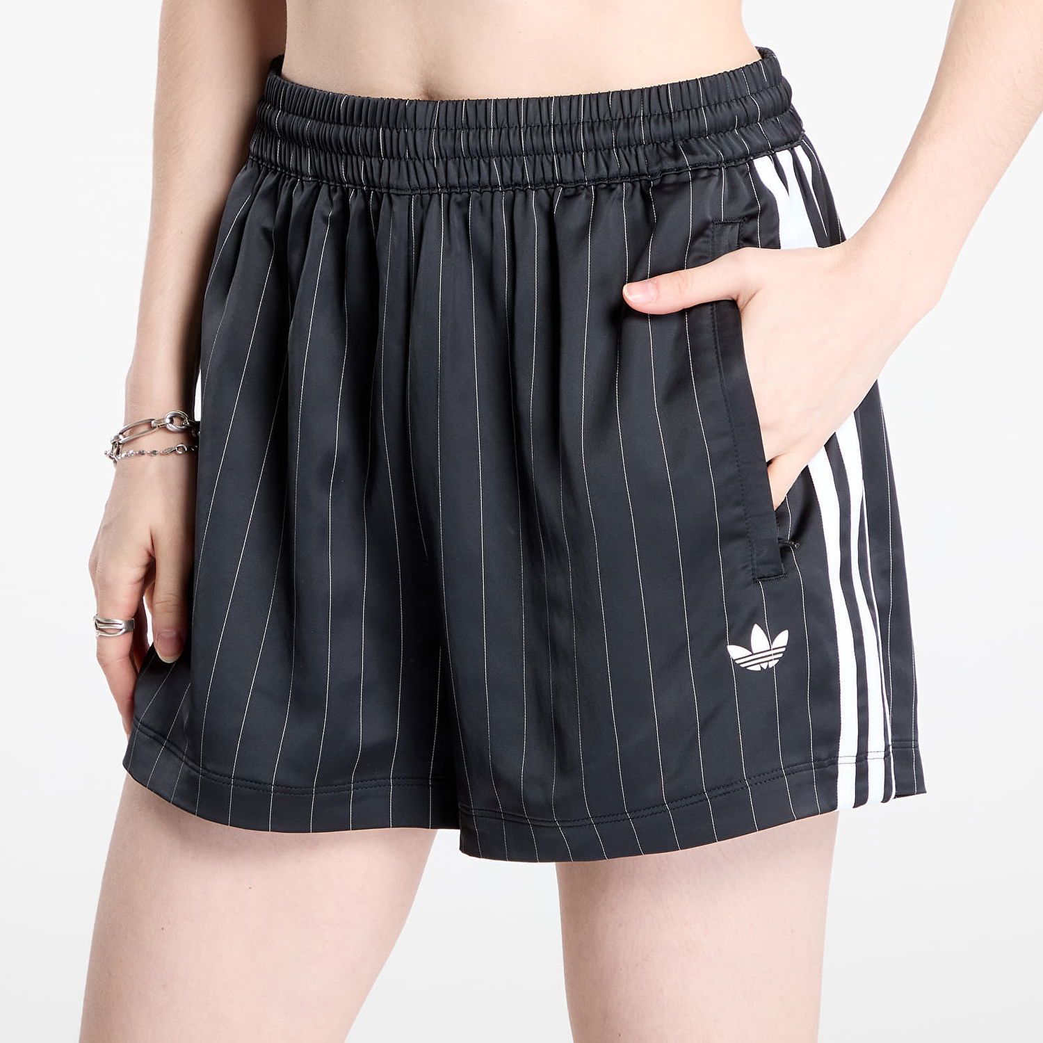 Šortky adidas Originals adidas Originals Satin Shorts with Stripes Čierna | KD2283, 1