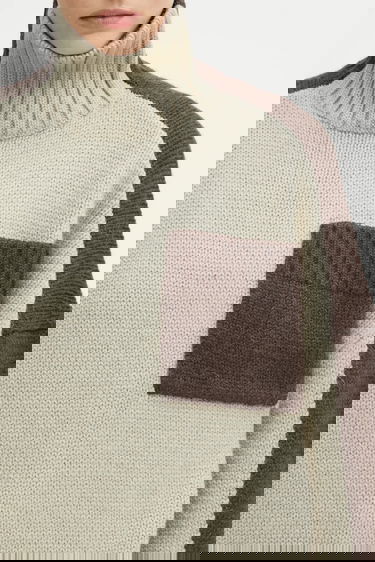 Sveter JW Anderson JW Anderson Two Tone Patch Pocket Turtleneck Sweater Rôznofarebný | KW1402.YN0367, 3