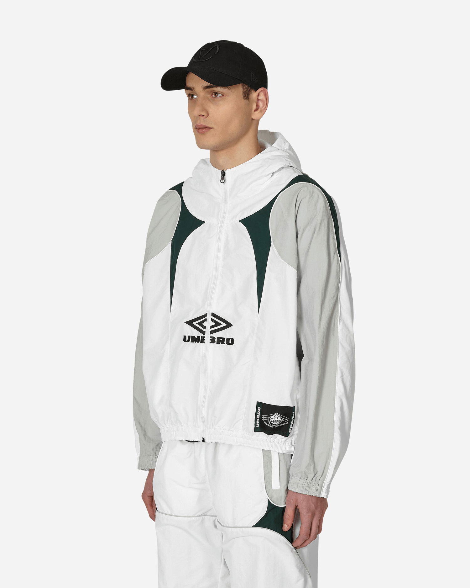 Vetrovka Umbro Track Jacket Šedá | 62002U Wht Gry Gree, 1