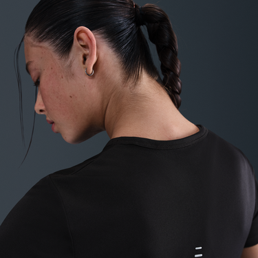 Tričko Nike Tempo Swoosh Dri-FIT Short-Sleeve Running Top Čierna | HV2772-010, 4