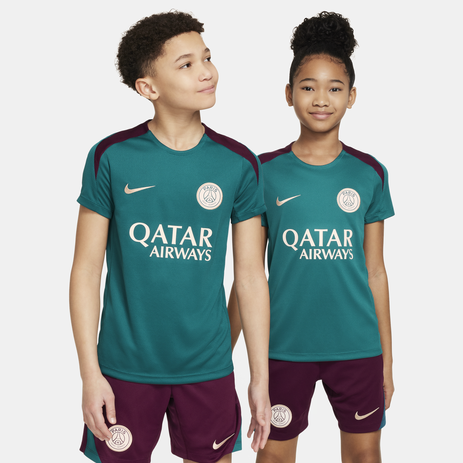 Súprava Nike Paris Saint-Germain Strike Dri-FIT Knit Soccer T-Shirt Zelené | FN9862-382, 0