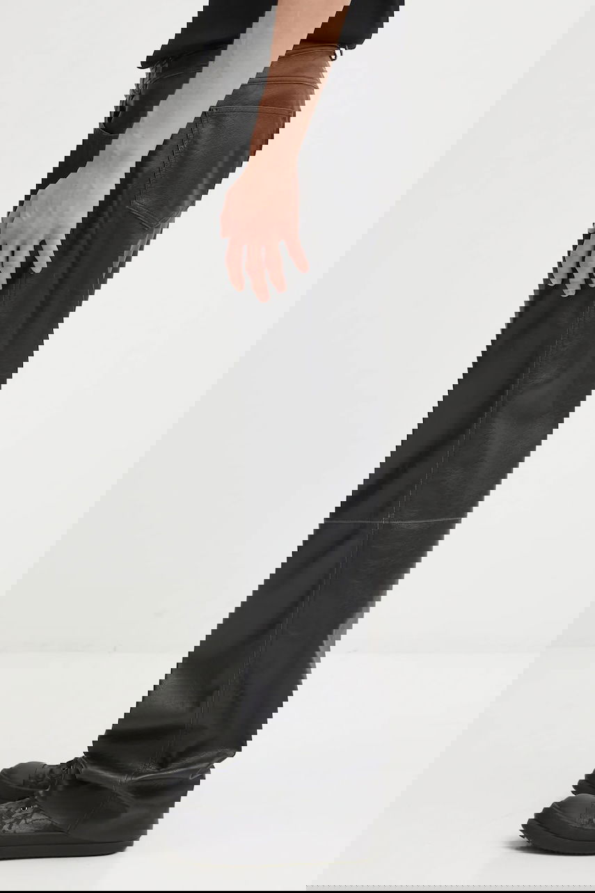 Nohavice Maison Margiela MM6 Maison Margiela Faux Leather Wide Leg Pants Čierna | SH2LA0045.M35455.900, 1