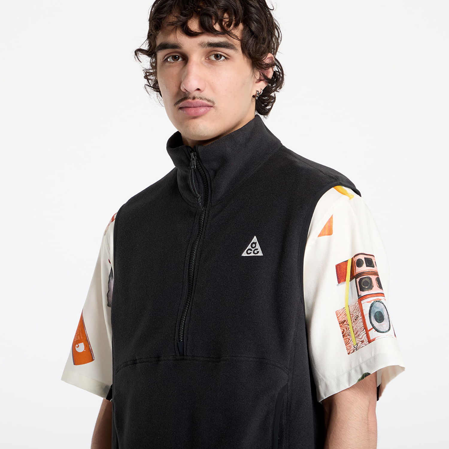 Vesta Nike ACG ACG "Wolf Tree" Vest Čierna | HJ2468-010, 1