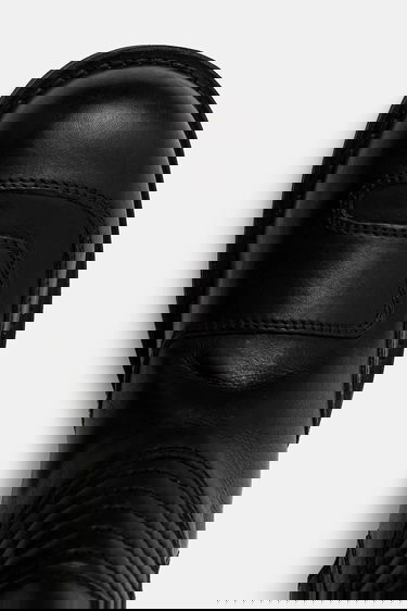 Tenisky a topánky Maison Margiela MM6 Maison Margiela Tall Leather Boots with Buckle and Flat Heel Čierna | S66WW0100.P7431.T8013, 3