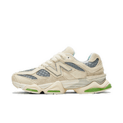 Bricks & Wood x 9060 "Angora"