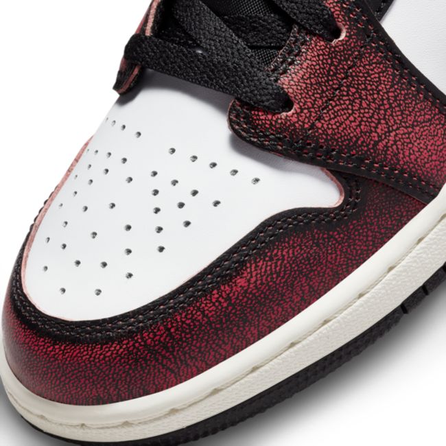 Air Jordan 1 Mid SE "Wear-Away" GS