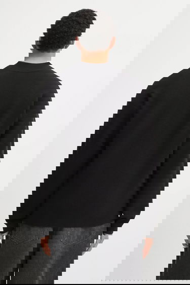 Sveter AAPE by A Bathing Ape AAPE Now V-Neck Button-Front Cardigan Čierna | AAPKNMC356XXP, 2