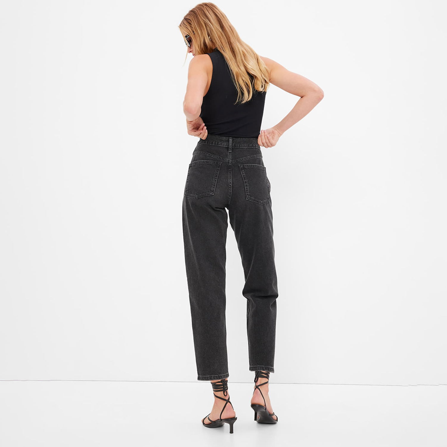 Džínsy GAP Denim Pants Barrel High Rise Washed Black Čierna | 406726-00, 1