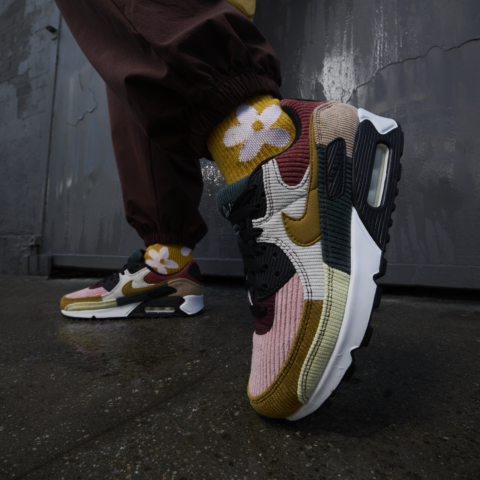 Air Max 90 "Multi Corduroy"