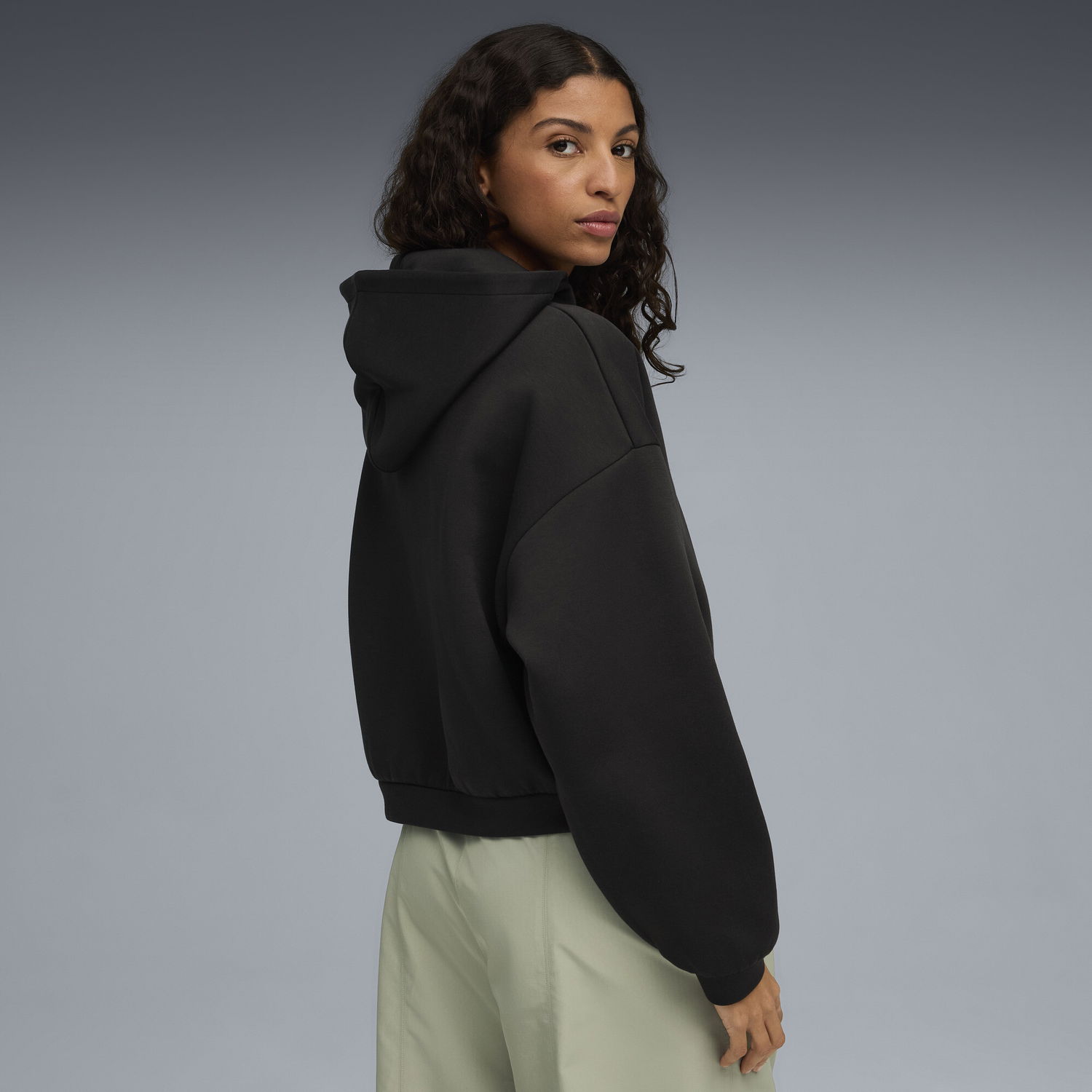 Mikina Puma Wardrobe Essentials Cropped Hoodie Čierna | 632051_01, 1