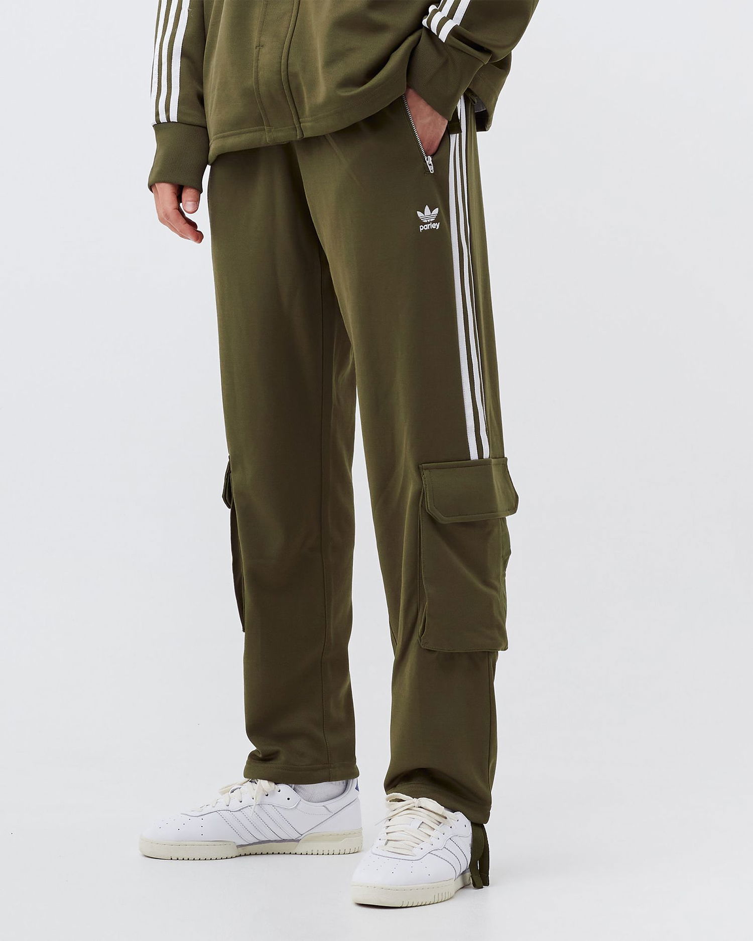 Cargo nohavice adidas Originals Cargo Pants Zelené | 4065419543148, 1