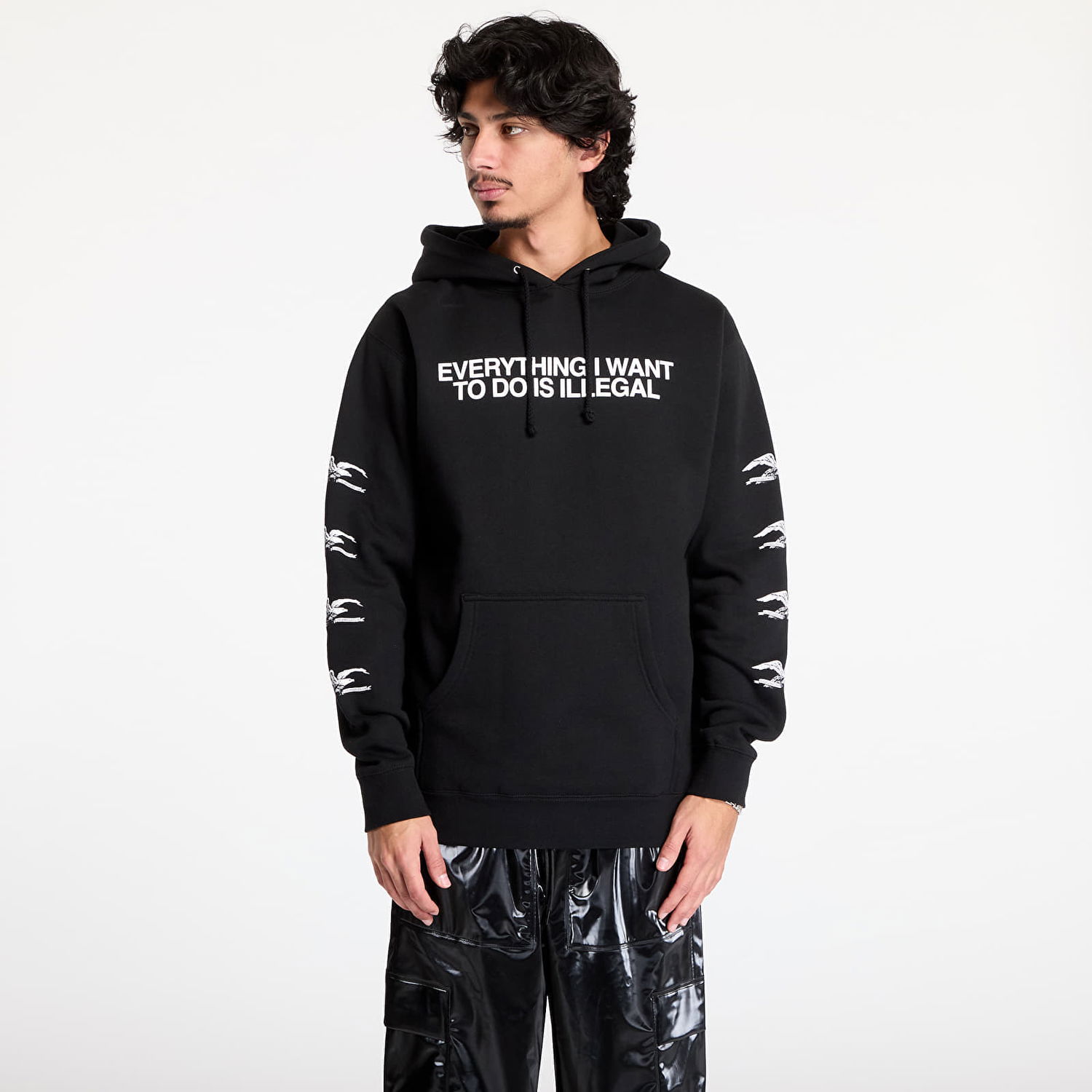 Mikina Pleasures Illegal Print Hoodie Čierna | P24W039 BLACK, 0