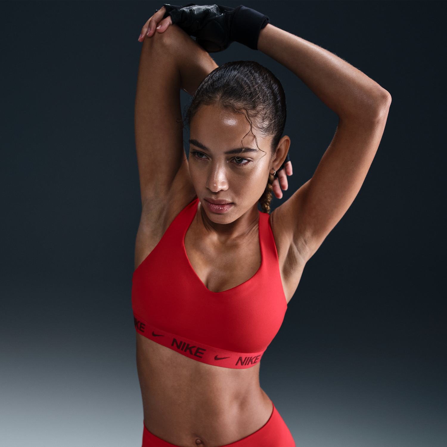 Podprsenka Nike Nike Indy Padded Adjustable Sports Bra Červená | FD1068-657, 1