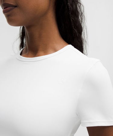 Crop Top lululemon Cropped T-Shirt Slim Fit with Built-in Bra Medium Support B/C Cups L Biela | prod11871026, 4