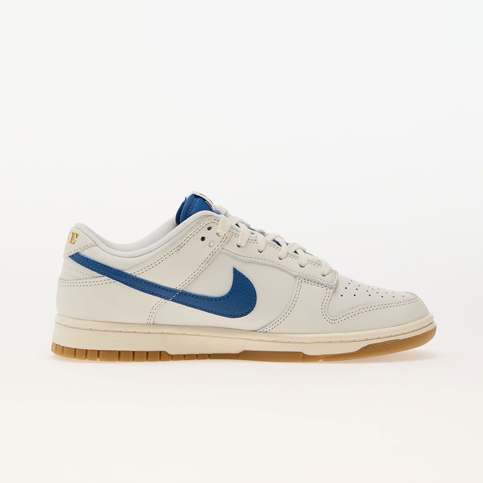 Dunk Low SE Sail Dark Marina Blue