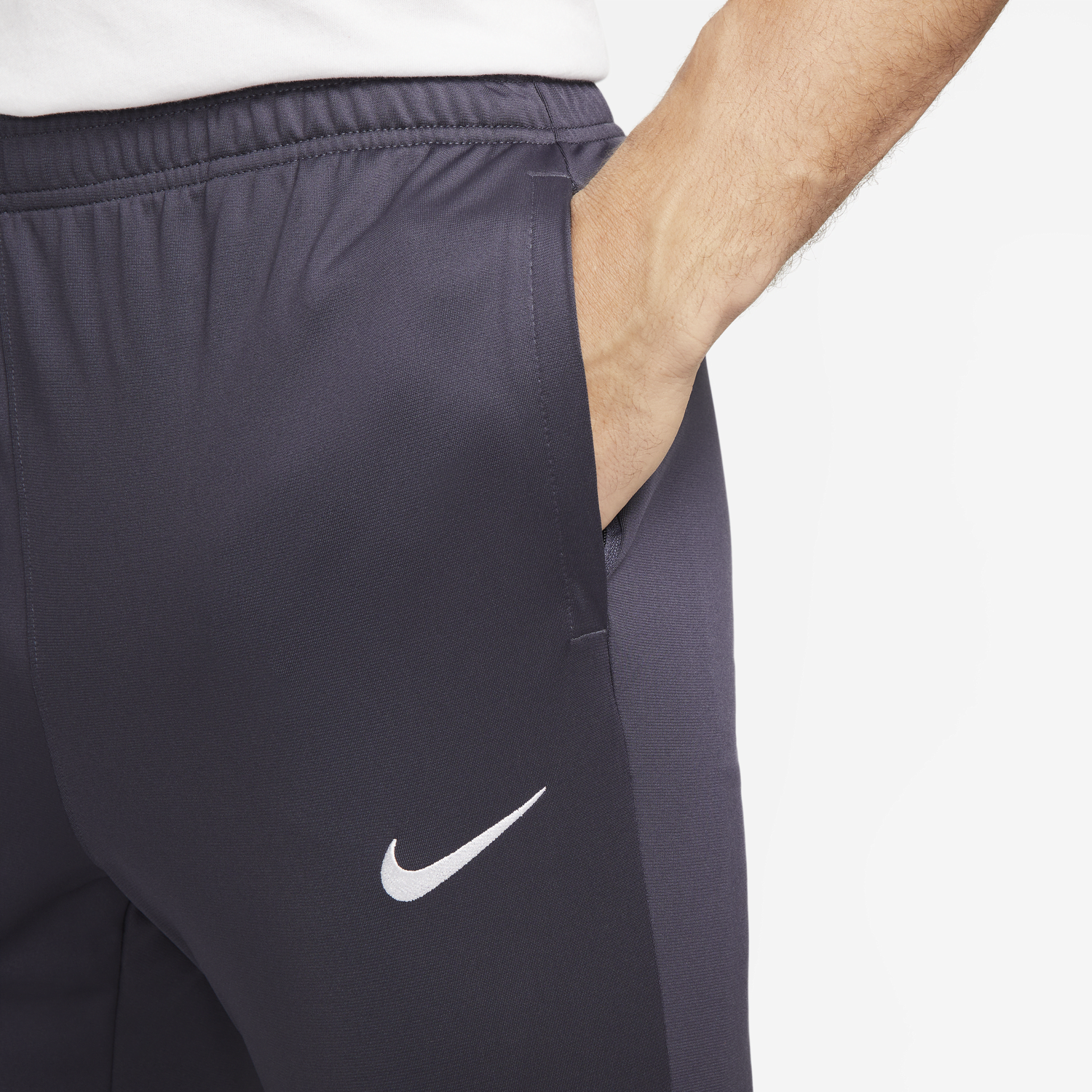 Legíny Nike Dri-FIT Liverpool FC Strike Šedá | FN7322-015, 1