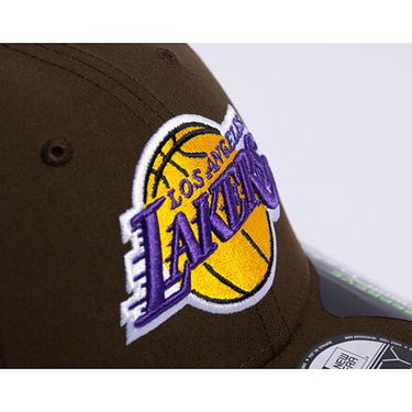 Šiltovka New Era 9FORTY NBA Repreve Los Angeles Lakers Walnut / Purple One Size Hnedá | 60435234, 3