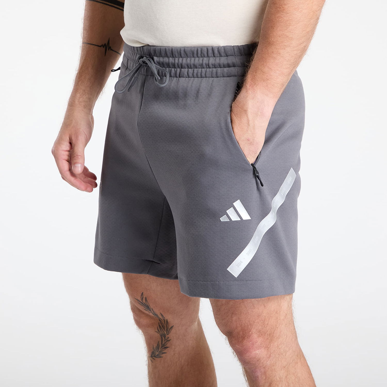 Šortky adidas Performance Mercedes Silver Shorts Šedá | JW3479, 1