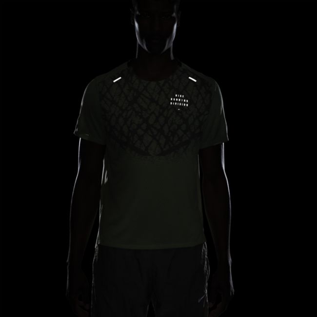 Tričko Nike Dri-FIT ADV Run Division TechKnit Short-Sleeve Running Top Zelené | DQ4778-011, 1