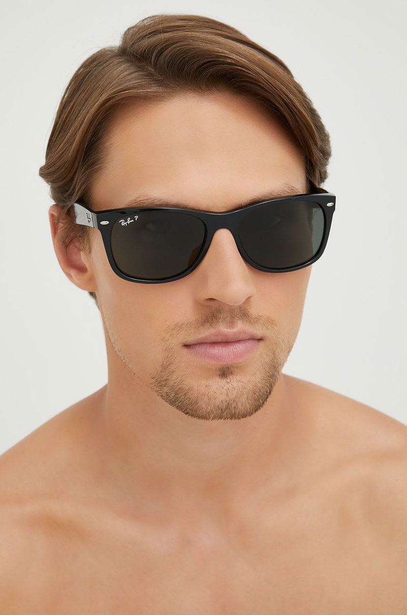 Slnečné okuliare Ray-Ban NEW WAYFARER Sunglasses Čierna | RB2132.901/58
