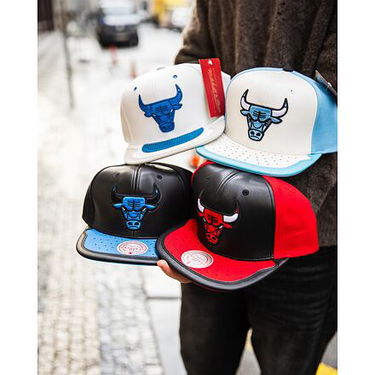 Šiltovka Mitchell & Ness Mitchell & Ness Day One Snapback Chicago Bulls Hat Čierna | 6HSSMM19224-CBUBKRY, 7