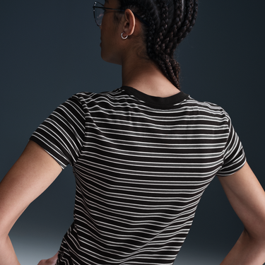 Tričko Nike Nike Sportswear Chill Knit Striped Slim-Fit T-Shirt Čierna | HF9524-010, 3