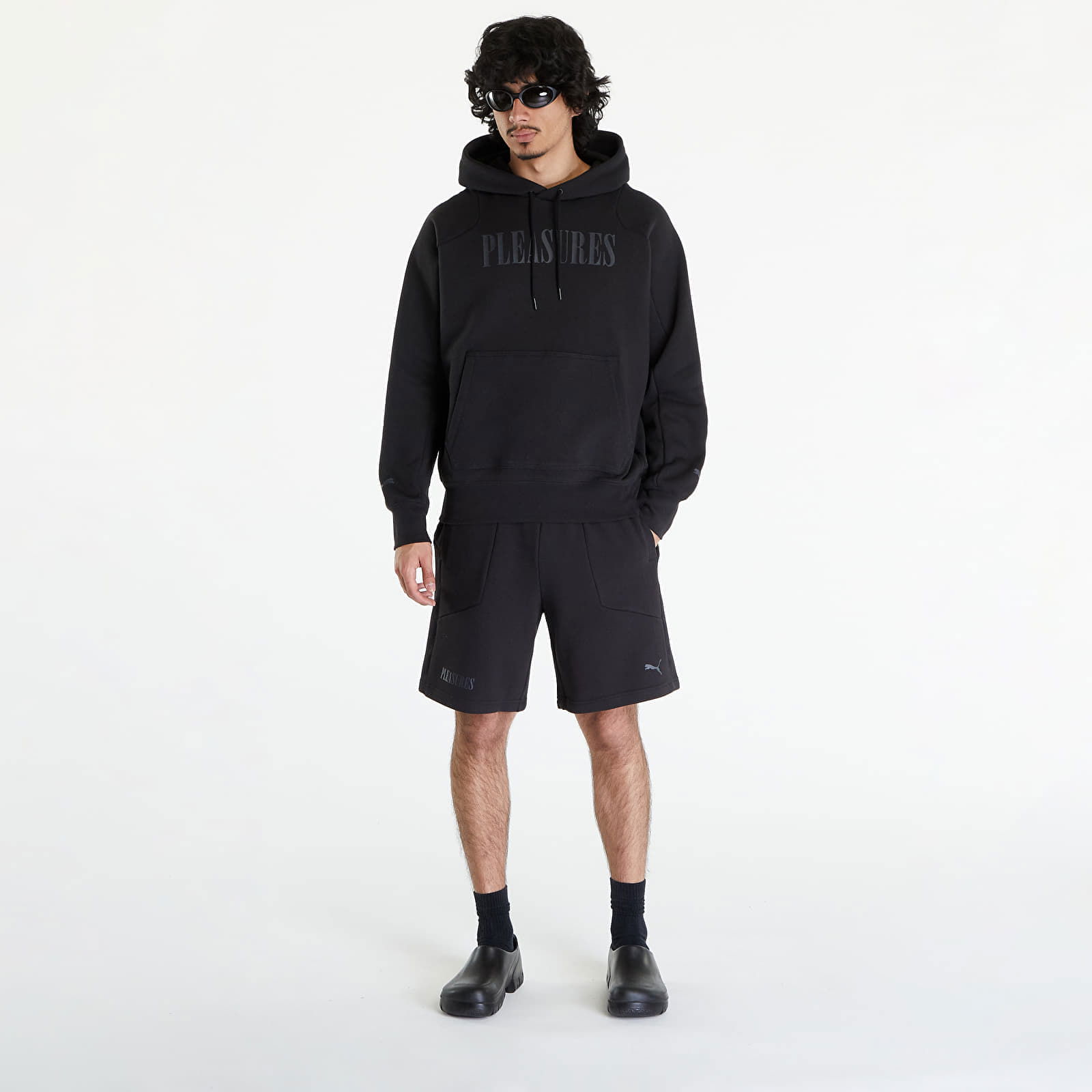 Men's x PLEASURES Shorts Men's Black