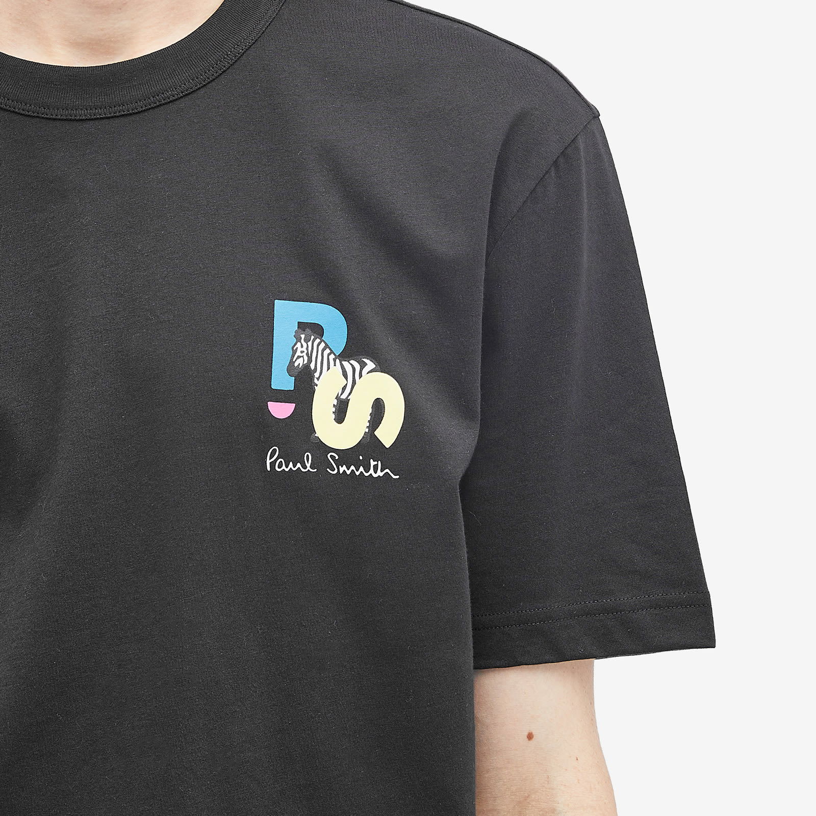 PS Logo T-Shirt, Size Medium