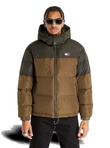 Prešívaná bunda Tommy Hilfiger Tommy Jeans Alaska Colorbloc Puffer Jacket Drab Olive Green Zelené | DM0DM17482 MR1