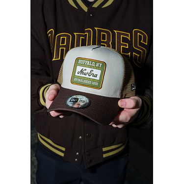 Šiltovka New Era New Era Patch Canvas 9FORTY Trucker Cap One Size (56-59 cm) Hnedá | 60603674, 6