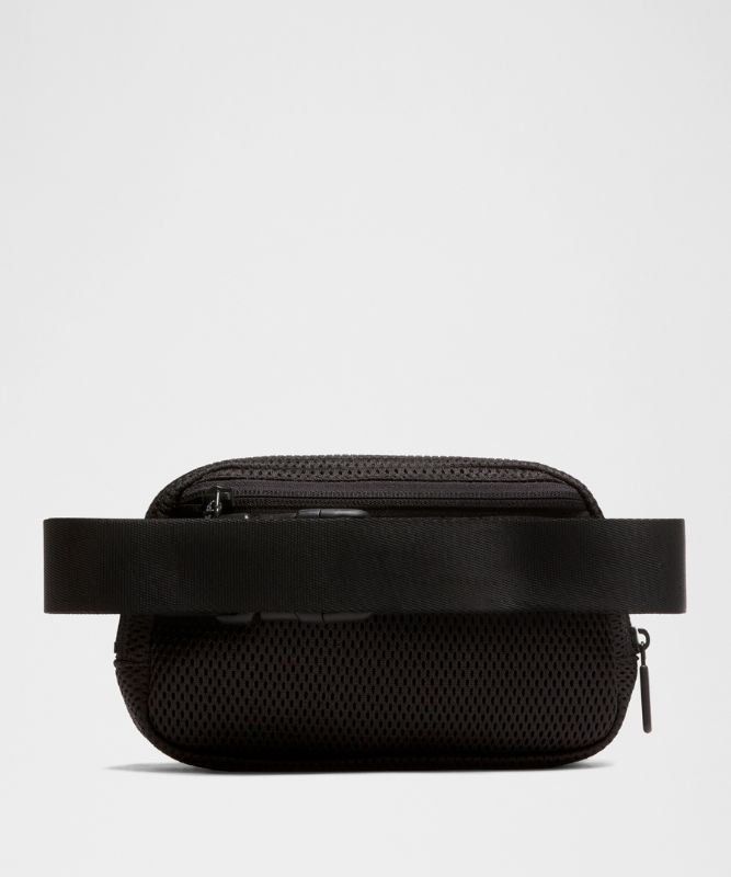 Ľadvinka lululemon Everywhere Knit Mesh Belt Bag 1L Čierna | prod20002199, 1