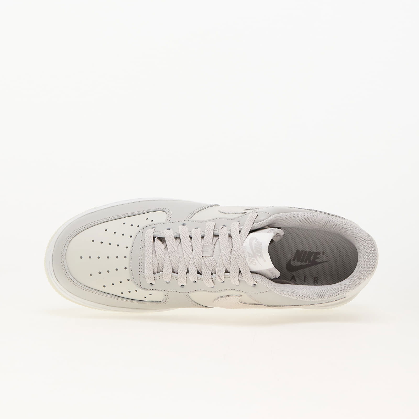 Air Force 1 Low '07 LV8 Light Bone