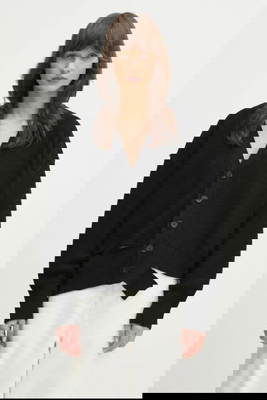 Sveter Maison Margiela MM6 Maison Margiela V-Neck Asymmetrical Hem Cardigan Čierna | S52HP0026, 0