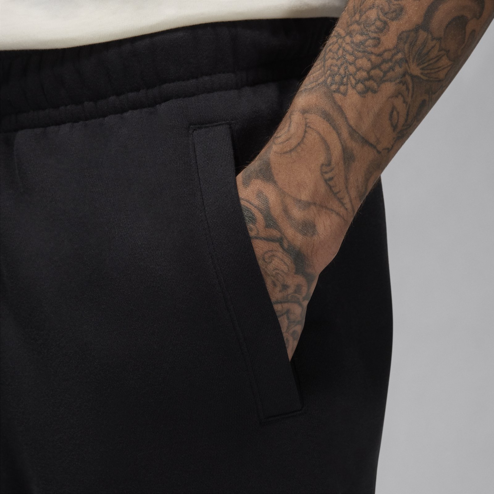 Essentials Baseline Fleece Pants