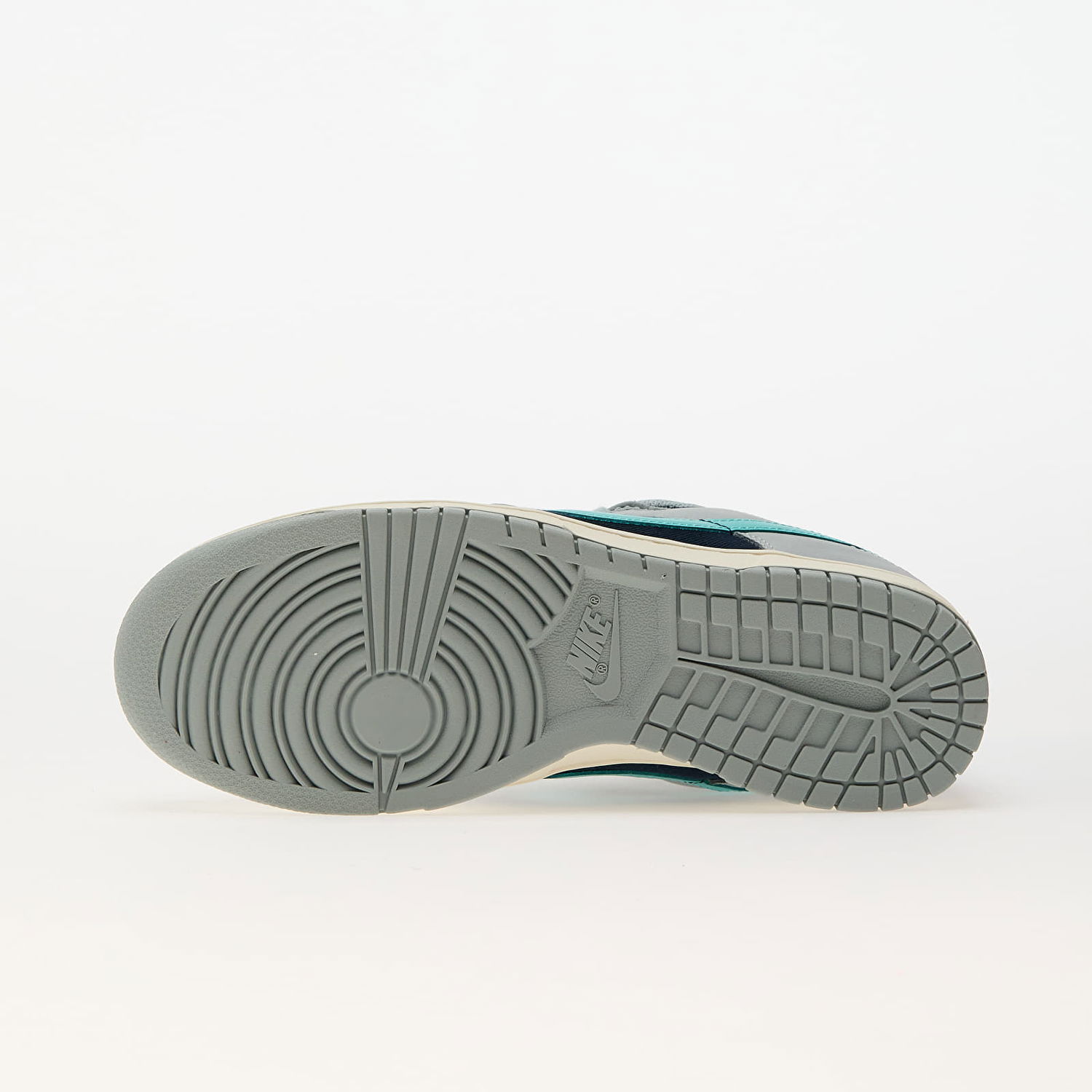 Tenisky a topánky Nike Dunk Low PRM "Obisidian & Green Frost" Šedá | FB8895-001, 1