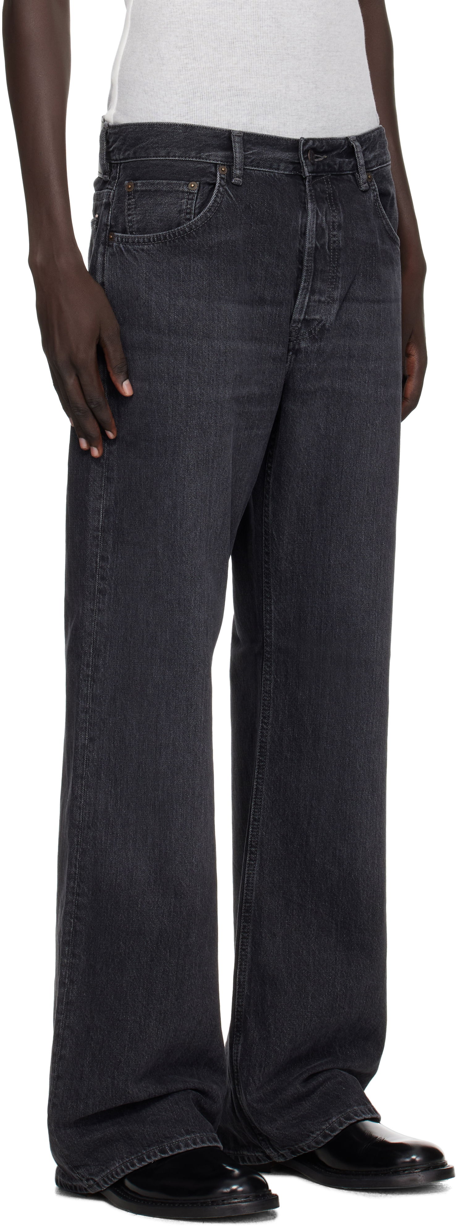 Loose-Fit Jeans