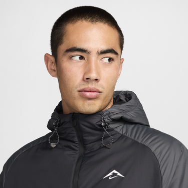 Prešívaná bunda Nike Trail PrimaLoft Running Jacket Čierna | FZ0003-010, 4