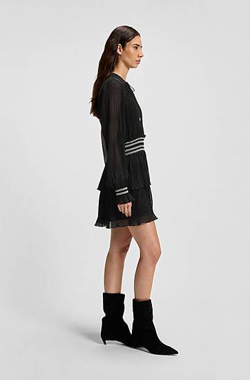 Šaty BOSS Smock-Stitched Waistband Plissé Dress Čierna | 50544042, 1