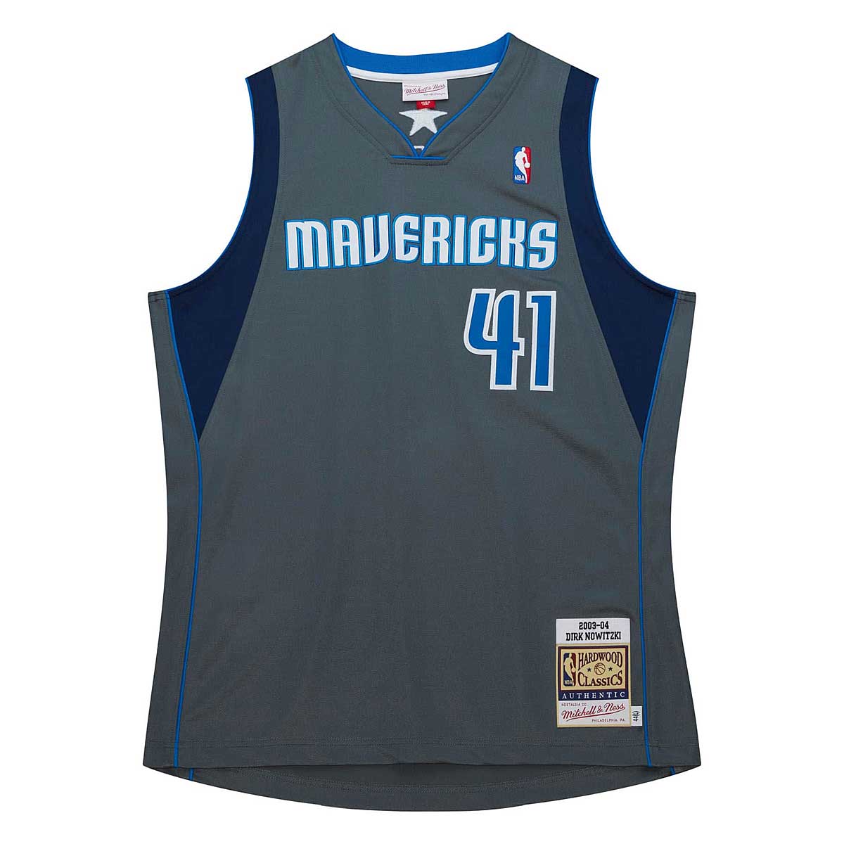 Dres Mitchell & Ness Mitchell & Ness Dallas Mavericks 2003 Authentic Dirk Nowitzki Jersey Šedá | AJY45693-DMA03DNOGREY, 0