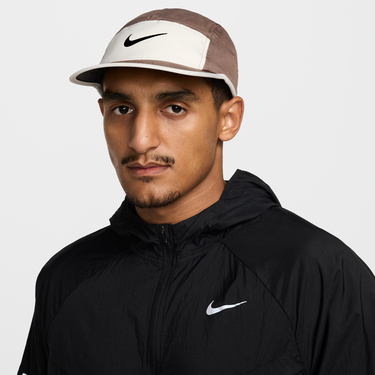 Šiltovka Nike Dri-FIT Fly Swoosh Unstructured Cap Hnedá | FB5624-214, 0