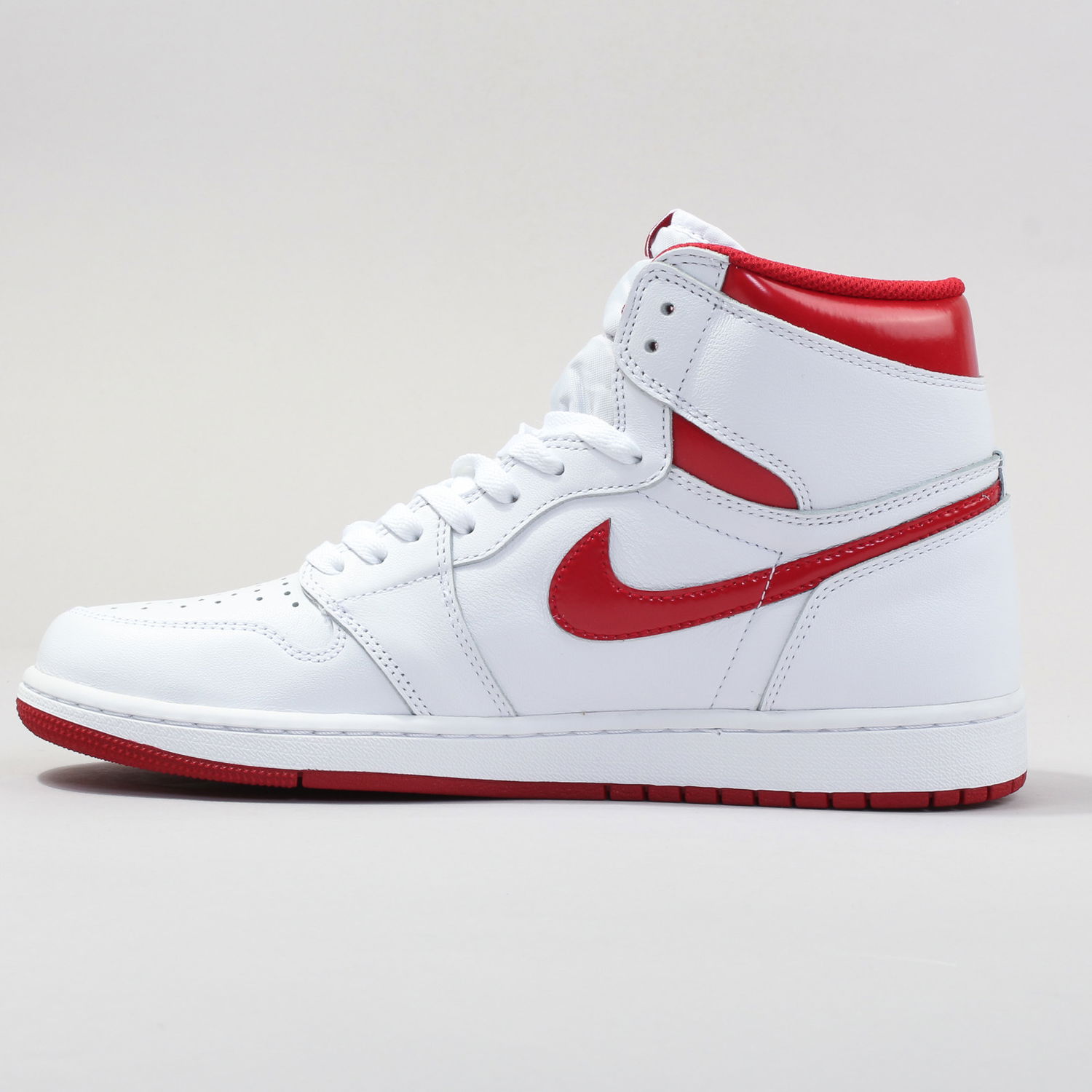 Tenisky a topánky Jordan Air Jordan 1 Retro High OG "Metallic Red" Biela | 555088-103, 0