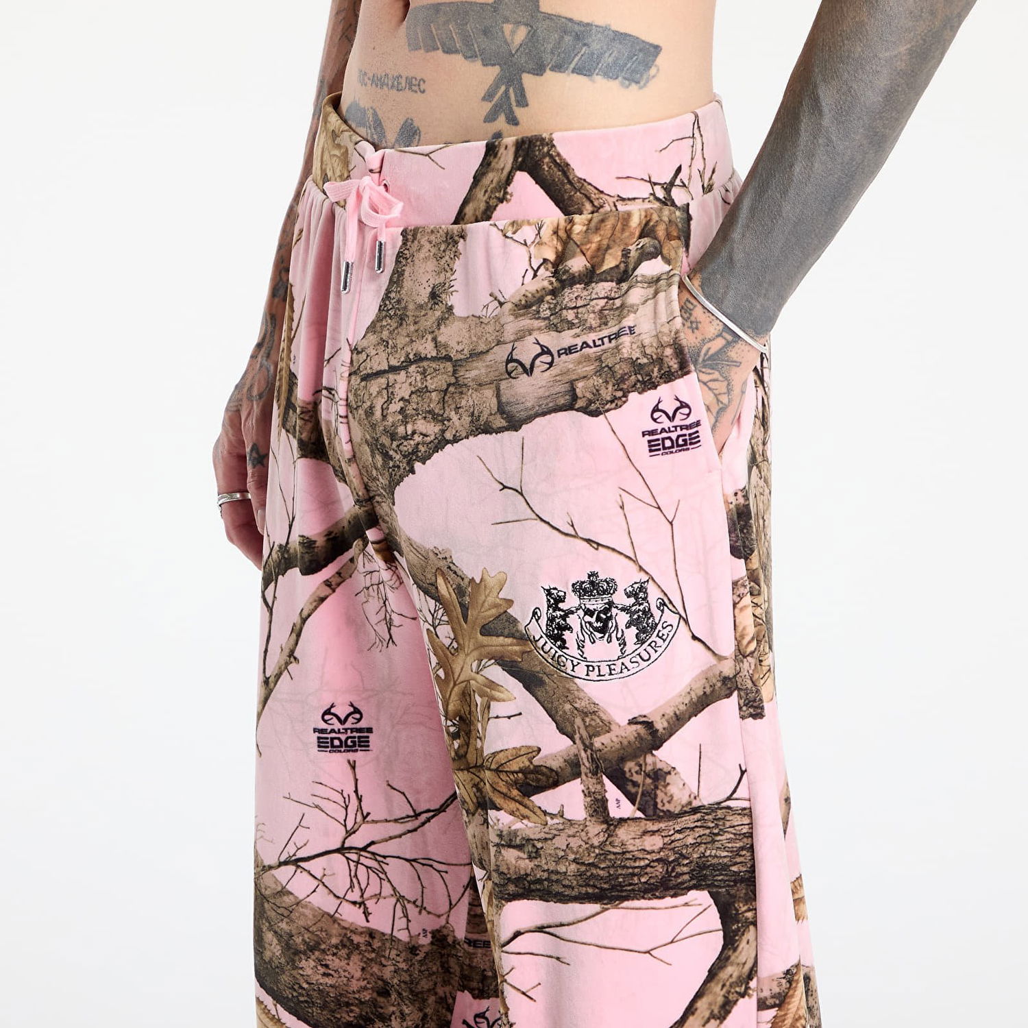 Tepláky Pleasures PLEASURES Realtree Velour Track Pants Ružová | P25JC002-PINK, 1