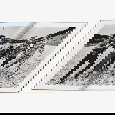 Kniha a časopis TASCHEN Helmut Newton Universal Book Rôznofarebný | TA594004, 2