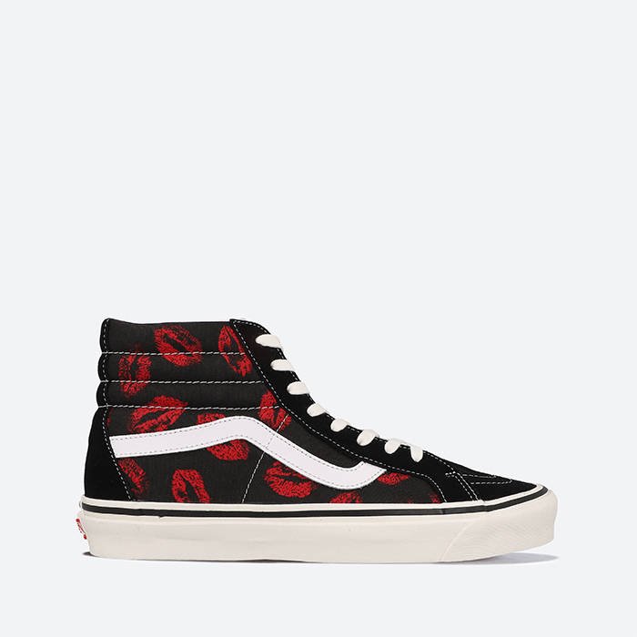 Tenisky a topánky Vans Sk8-Hi 38 DX Anaheim Lips Čierna | VN0A38GF45T, 1