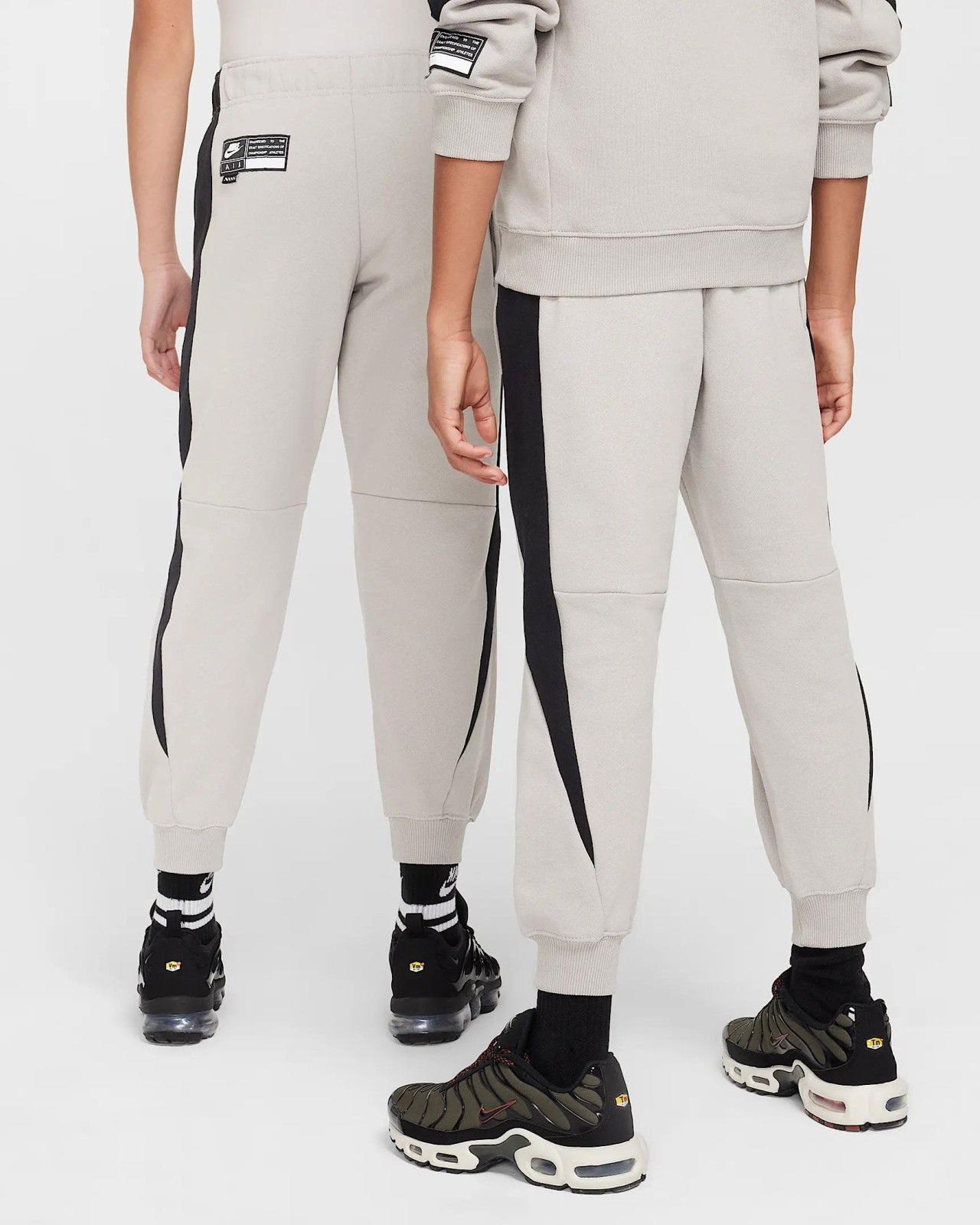 Tepláky Nike Air Fleece Joggers Šedá | HF8811-009, 1