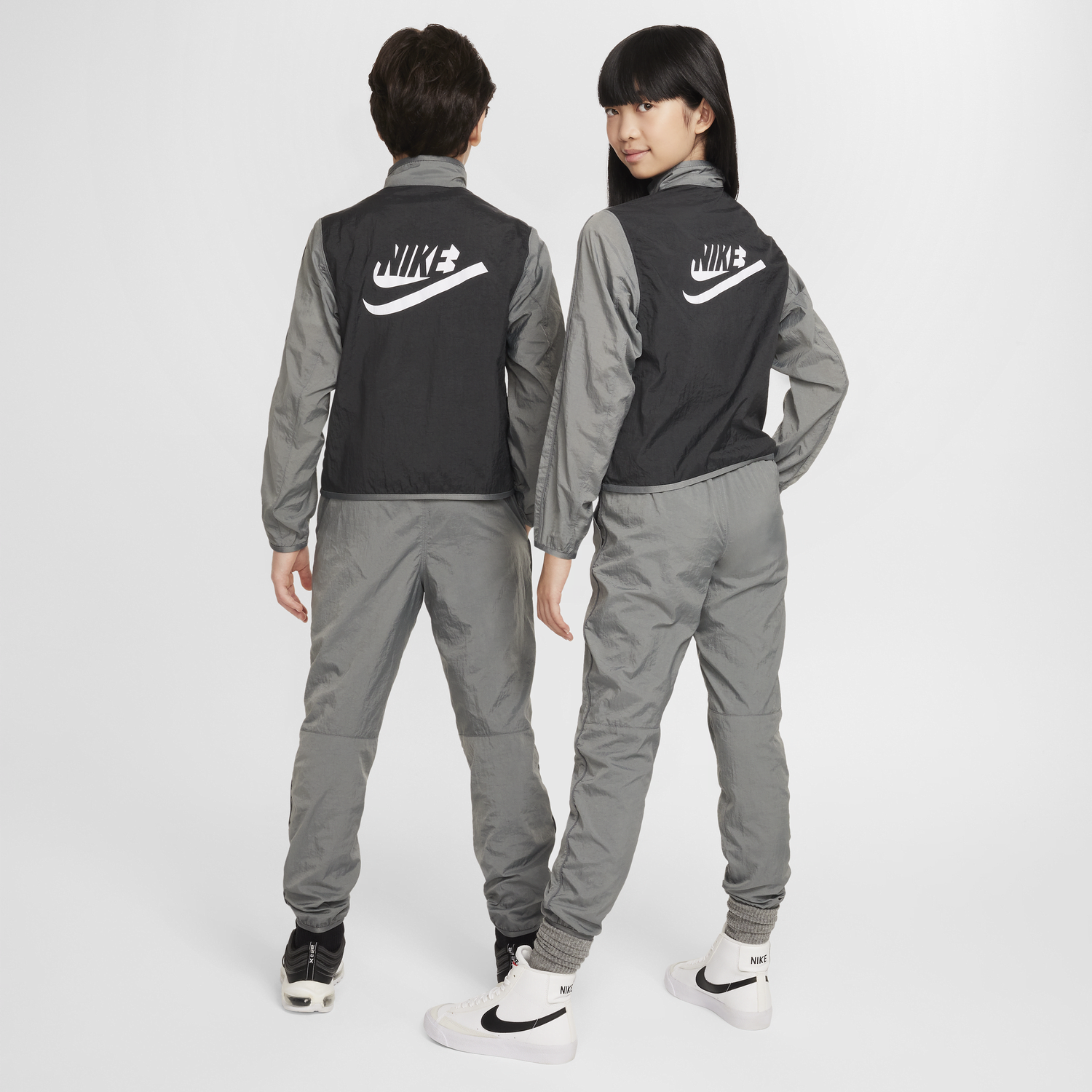 Súprava Nike Sportswear Tracksuit for Big Kids Šedá | FD3058-084, 1