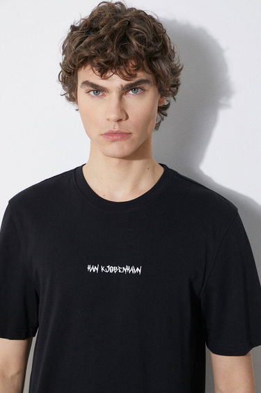Tričko Han Kjøbenhavn Han Kjøbenhavn Graphic Font T-Shirt Čierna | M.133614, 4
