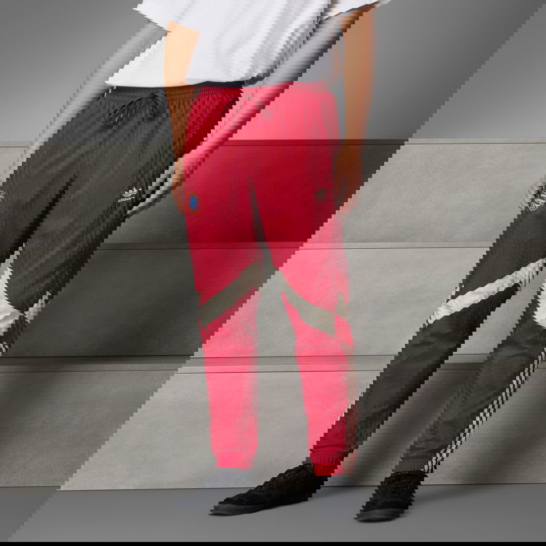 Nohavice adidas Originals FC Bayern Originals Pants Červená | IS6512, 0