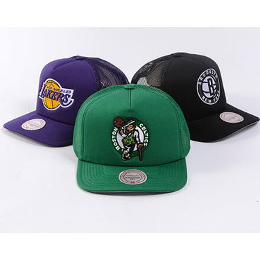 Šiltovka Mitchell & Ness Boston Celtics Evergreen Trucker Hat Zelené | HT8032-BCEGREN, 2