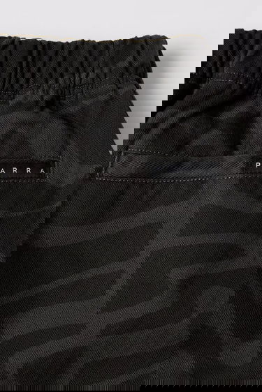 Nohavice By Parra Parra Broken ftp Abstract Pattern Pants Čierna | 54341, 4